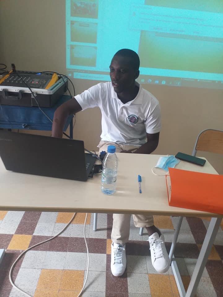 MagueyeThioub's tweet photo. Toujours en quête d'appropriation du patrimoine culturel, l'andps poursuit ses présentations à l'ISJA comme thème cette fois ci le patrimoine culturel immatériel :le Kankourang, le bois sacré et les rites mortuaires.
#promotion_du_patrimoine
#sauvons_notre_patrimoine
#ISJA
#ANDPS https://t.co/BoiF9czqbP