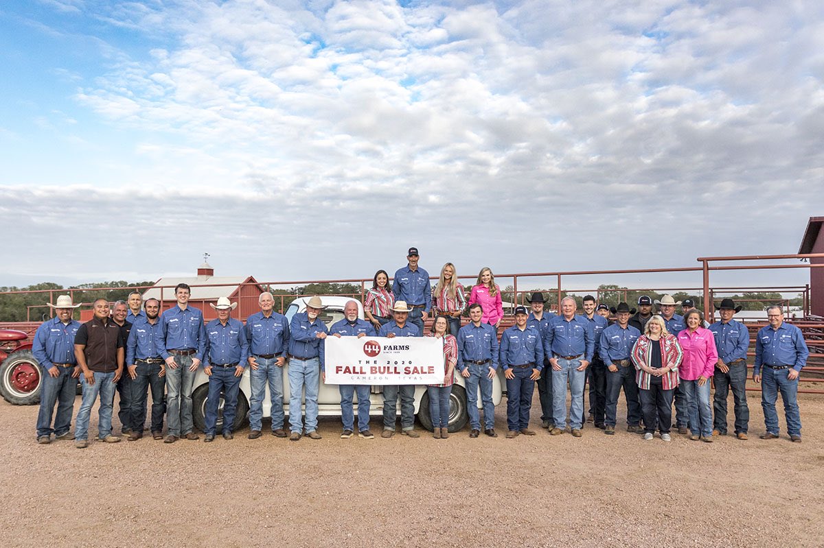 “Oh give thanks to the Lord, call upon His name; make known His deeds among the peoples.” Psalm 105:1 Have a blessed Thanksgiving Day from your friends <a href="/44/">#</a> Farms. We are grateful for our friends around the world that encourage us each day. Most of all, we are thankful for Jesus!