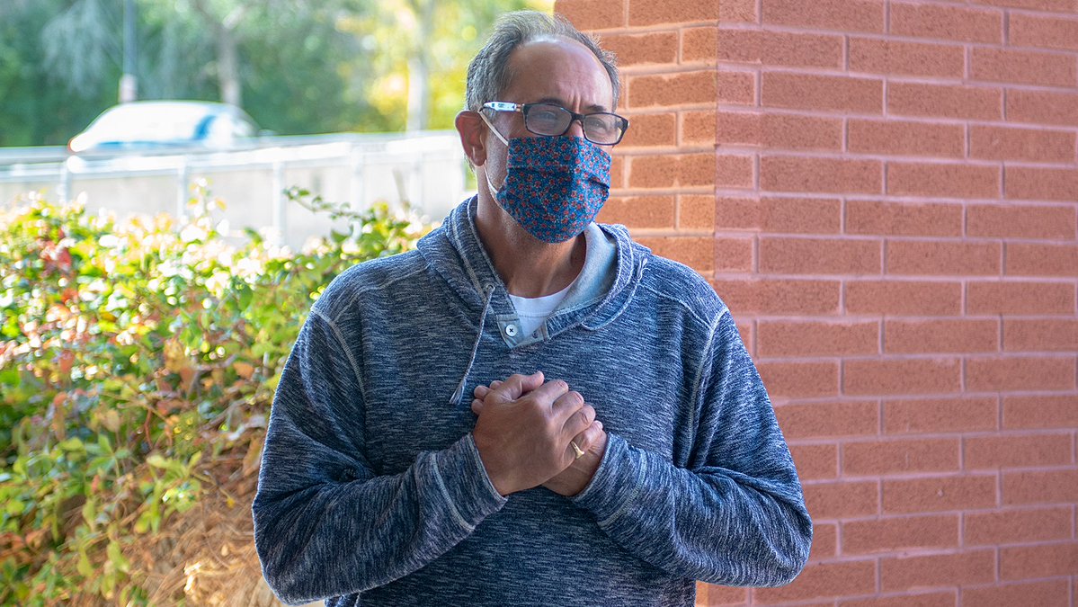 THP_hospital's tweet photo. ICYMI: A #COVID19 Survival Story ⬇️

Now recovered from the infectious disease, Richard Reid shares his experience of being in critical condition at THP and meets the team who saved his life.

WATCH: https://t.co/vqDEYH0kvi #BetterTogetherTHP #WearAMask https://t.co/zC6KN97H2Q