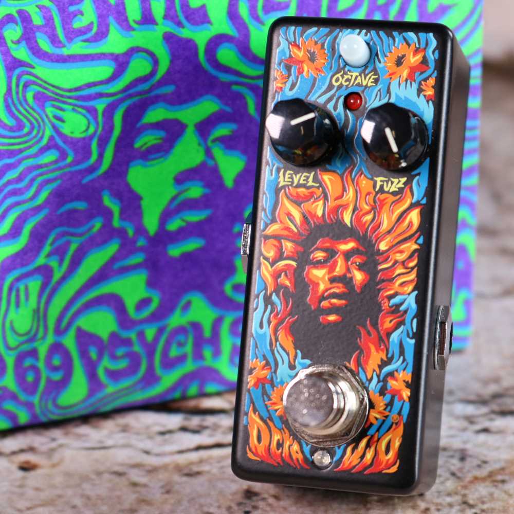 Let me stand next to your F I R E. Pretty psychedelic for a little box.
@jimdunlopusa 
.
.
.
#octave #fuzz #hendrix #vintage #jimi #dunlop #fire #crosstowntraffic #psychedelic #gear #guitar #pedal #effects #truebypass #musician #musicianlife #instaguitarist #flipside #music