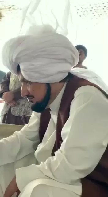 Fahad56official's tweet photo. Hey, here's a video you'd love👇🏻👇🏻, I've found it for you, come have a look!😎😎#Likee #HelloLike #LIKEEap https://t.co/qfQYdunuh1 https://t.co/vXaVTNZBRR