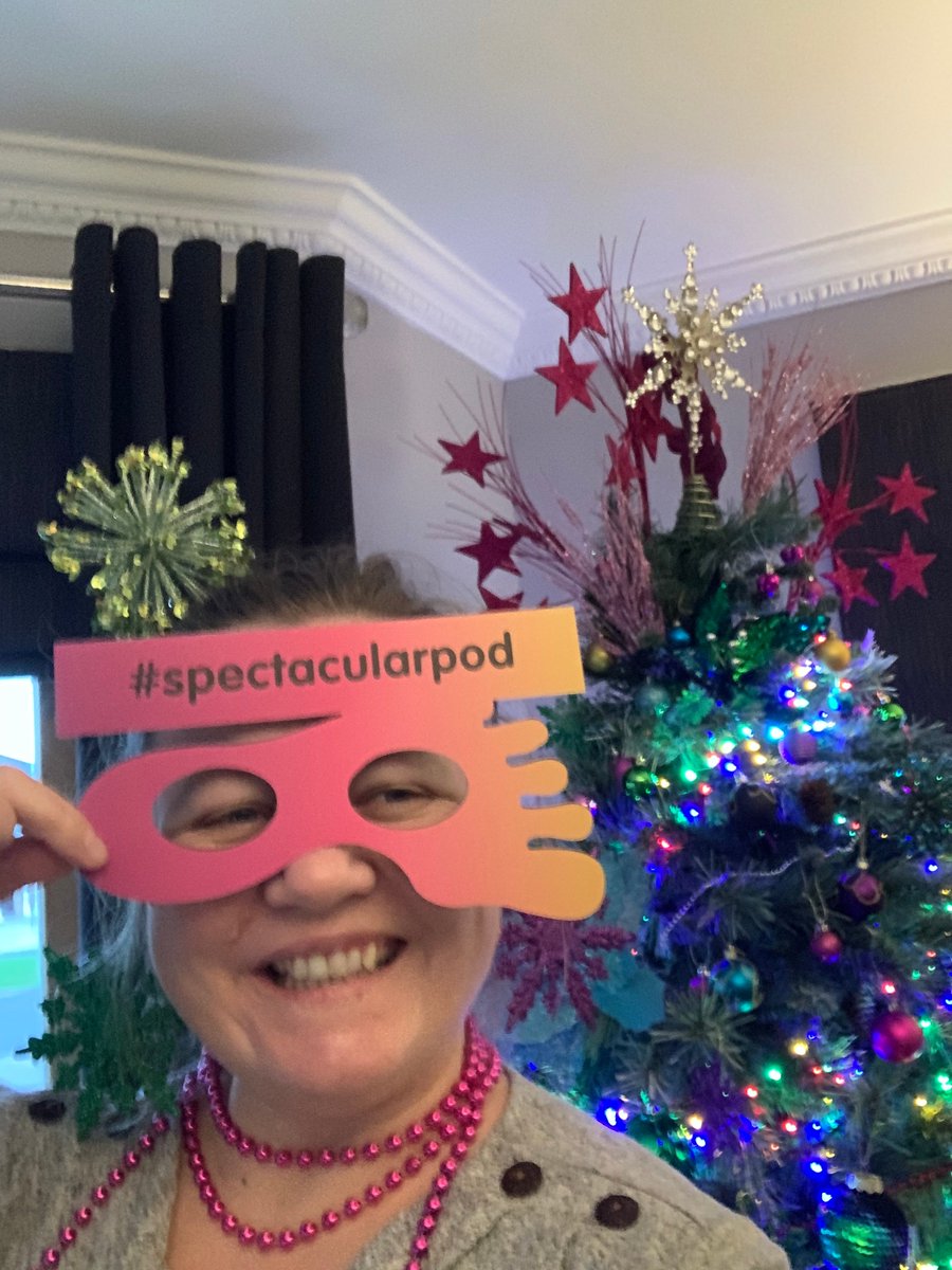 SoleToSoulPod's tweet image. Have you ever had a daft half hour?🤪
It’s amazing how daft you can be with a pair of foot glasses! 
Now off to join this evenings session with my popcorn, for a whole host of new learning and updating of skills with some really interesting talks. 
#spectacularpod
@Huntleighdiag