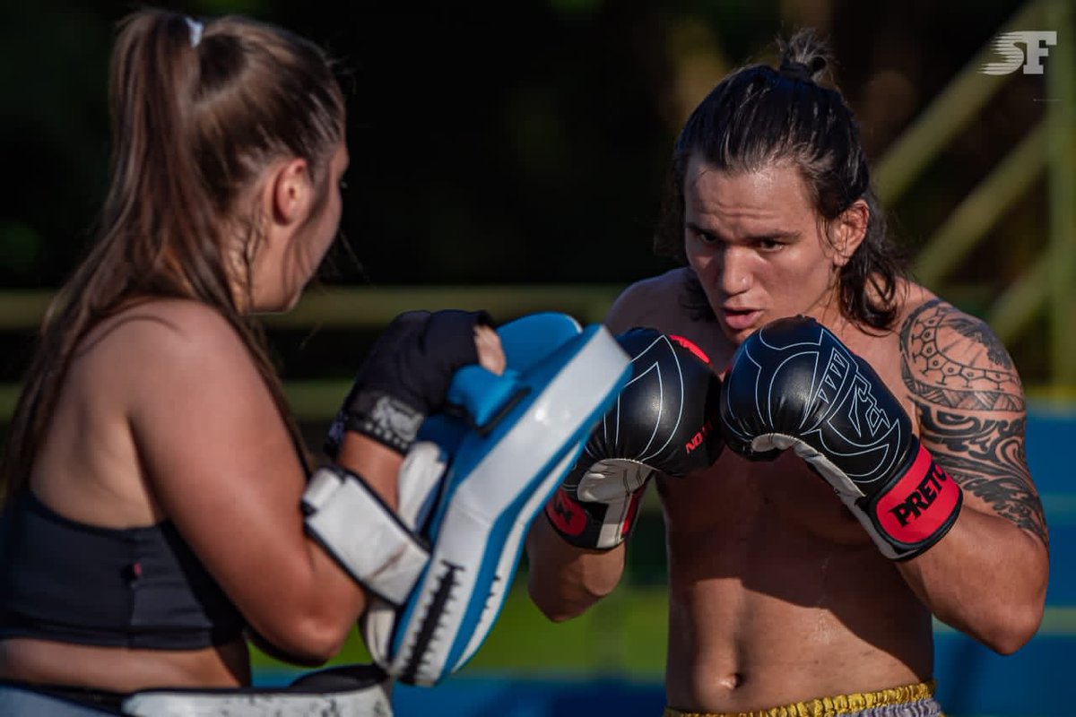 jftrunks's tweet photo. 8 dias pra brigaaaaaaaaaa 🥊🔥🏆
#PracimaTrunks #MMAPro #Nfc18 https://t.co/JhMc5vWvag
