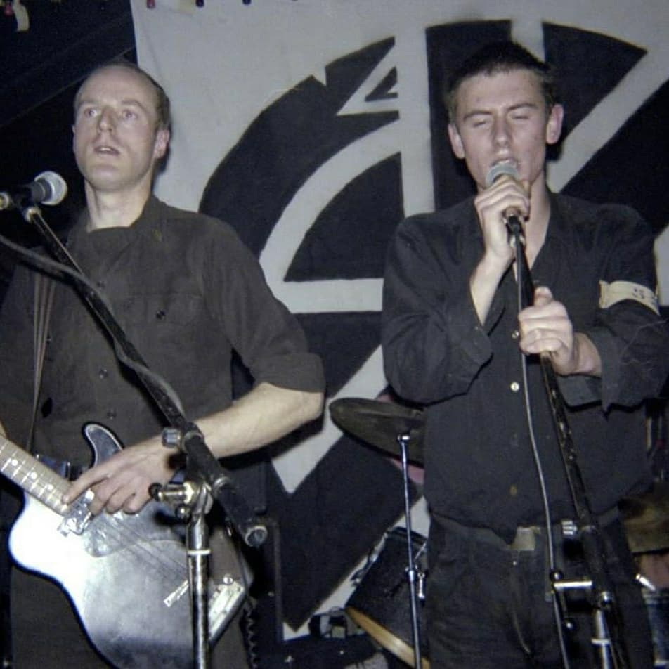 jnafr's tweet photo. #Repost @crasshole_conspiracy
• • • • • •
Crass 1978. #crass #anarchopunk #peacepunk #crassholeconspiracy https://t.co/r8UfKISSka