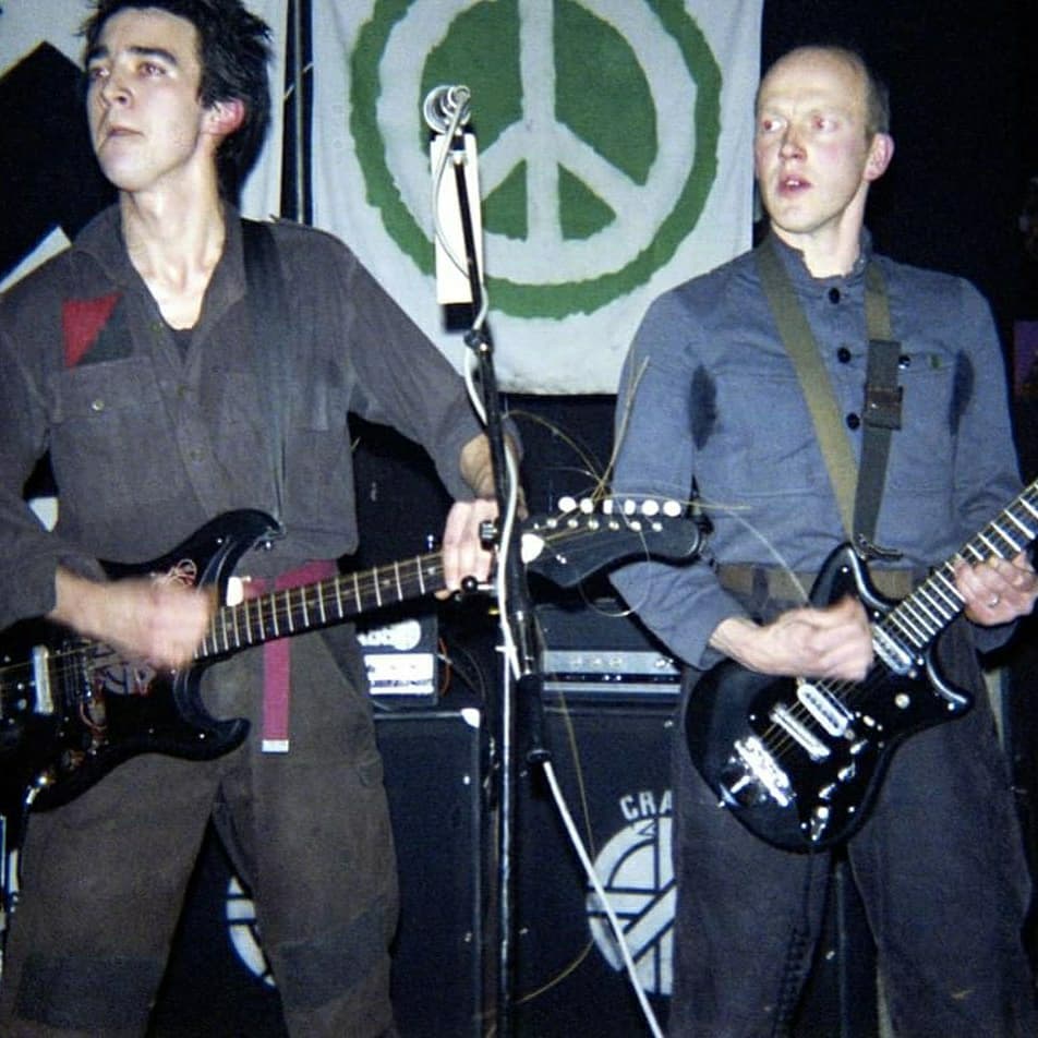jnafr's tweet photo. #Repost @crasshole_conspiracy
• • • • • •
Crass 1978. #crass #anarchopunk #peacepunk #crassholeconspiracy https://t.co/r8UfKISSka