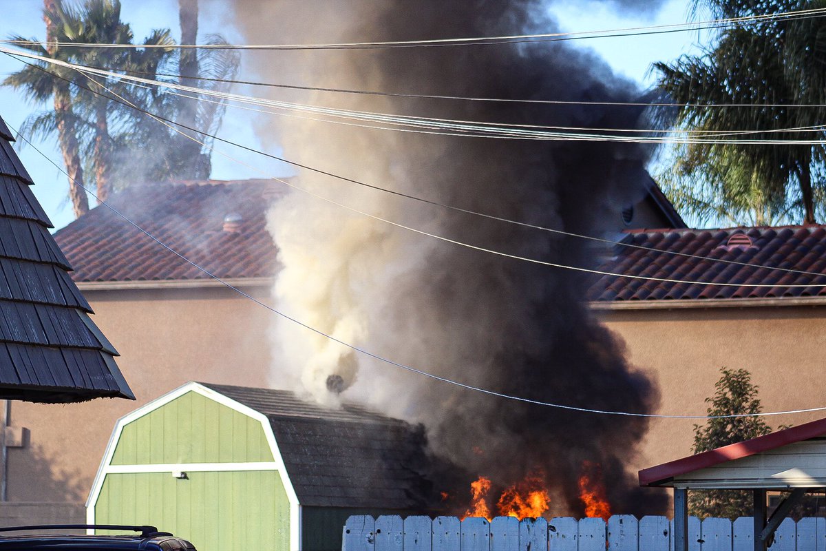 SCF_Alerts's tweet photo. Shed Fire At Griswold and McHenry Ave in 5s territory #modestofire https://t.co/LBzSKa51UV