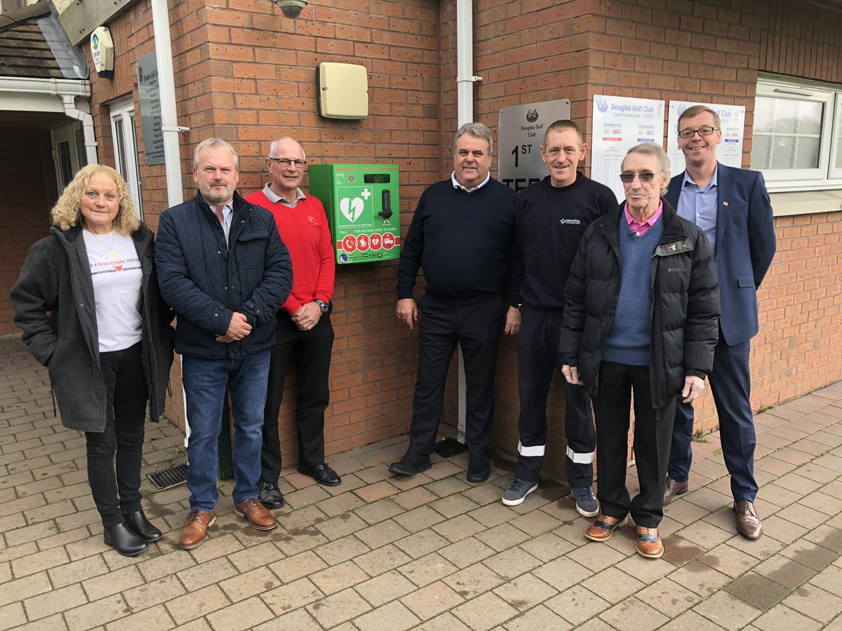 Today we met with Fergus Murdoch who only a few month ago suffer a cardiac arrest on Douglas golf course. Due to the quick thinking of his friends and the public defibrillator provided by us they shocked him 3 times saving his life. Emotional to say the least ❤️💪🏻