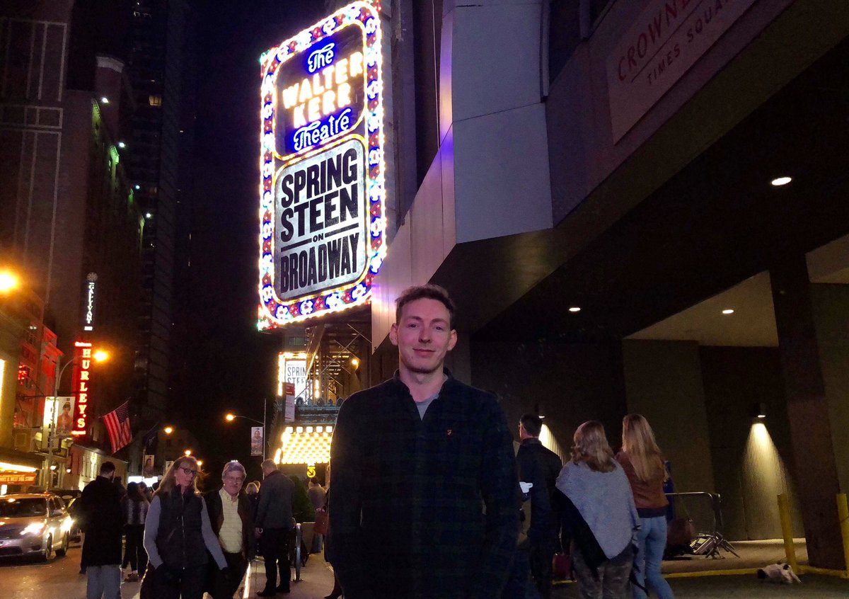 3 years ago, I got to see both Bruce Springsteen on Broadway and someone get charged $30 for one can of beer. What a show. 🎭 #Springsteen