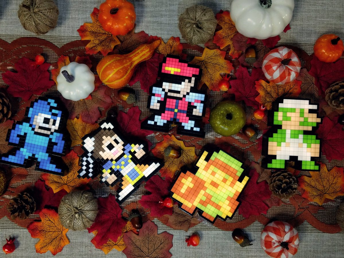 Shed some light on what you're #thankful for. Happy Thanksgiving to our #PixelPalsFam!