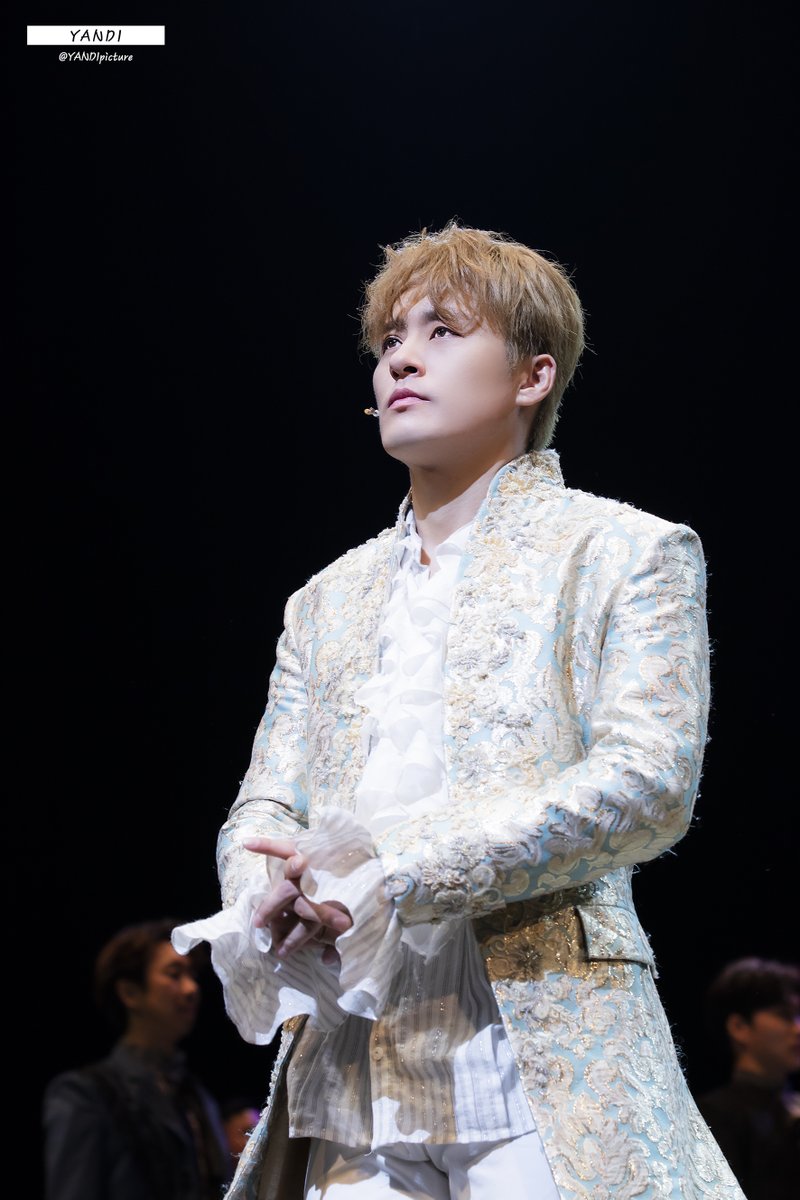 YANDIpicture's tweet photo. 20201126_아마데우스 커튼콜데이
볼프강 아마데우스 모차르트 _최재웅

작곡은 쉬워요 관객들이 어렵지 https://t.co/CojhNtjBV1