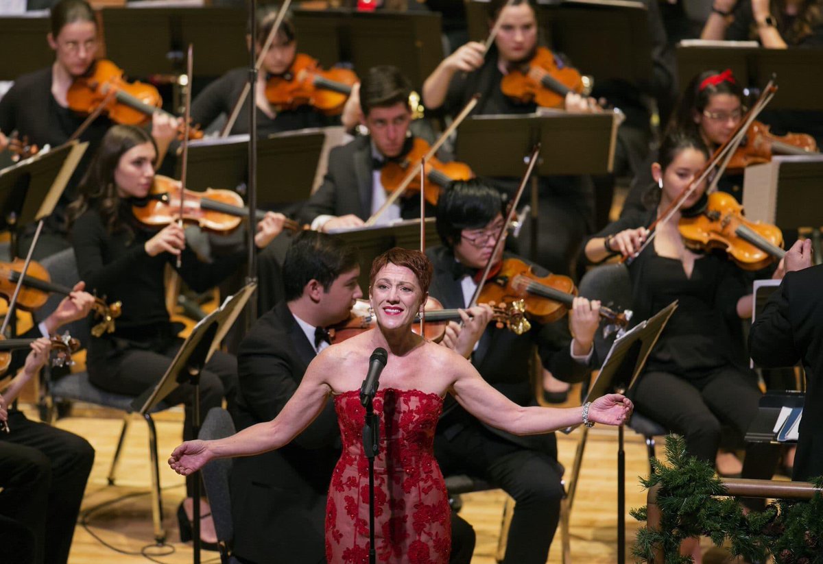 Happy Thanksgiving! 🦃 The Crane string area is thankful for all of you! Check out the 2019 Candlelight concert tomorrow on Mountain Lake PBS to get into the holiday spirit 🎄💝
•
•
•
#cranestrings #makeitcrane #craneschoolofmusic #sunypotsdam #potsdamproud