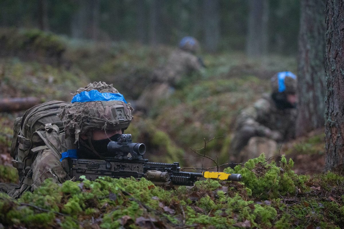 BritishArmy's tweet photo. Soldiers from @RiflesRegiment join Danish forces 🇩🇰 on Ex Iron Wolf, a multinational exercise in Lithuania 🇱🇹. Sharing knowledge and tactics with @NATO partners is key to future joint operations. See more on our deployments 👉 https://t.co/m6d6GOCYi2 #WeAreNATO https://t.co/axKBy25odD