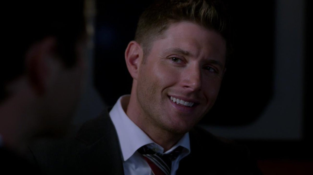 CasIsLoved's tweet photo. *dead in all languages but dead and bisexual in spanish* https://t.co/Ub3U7P2shD