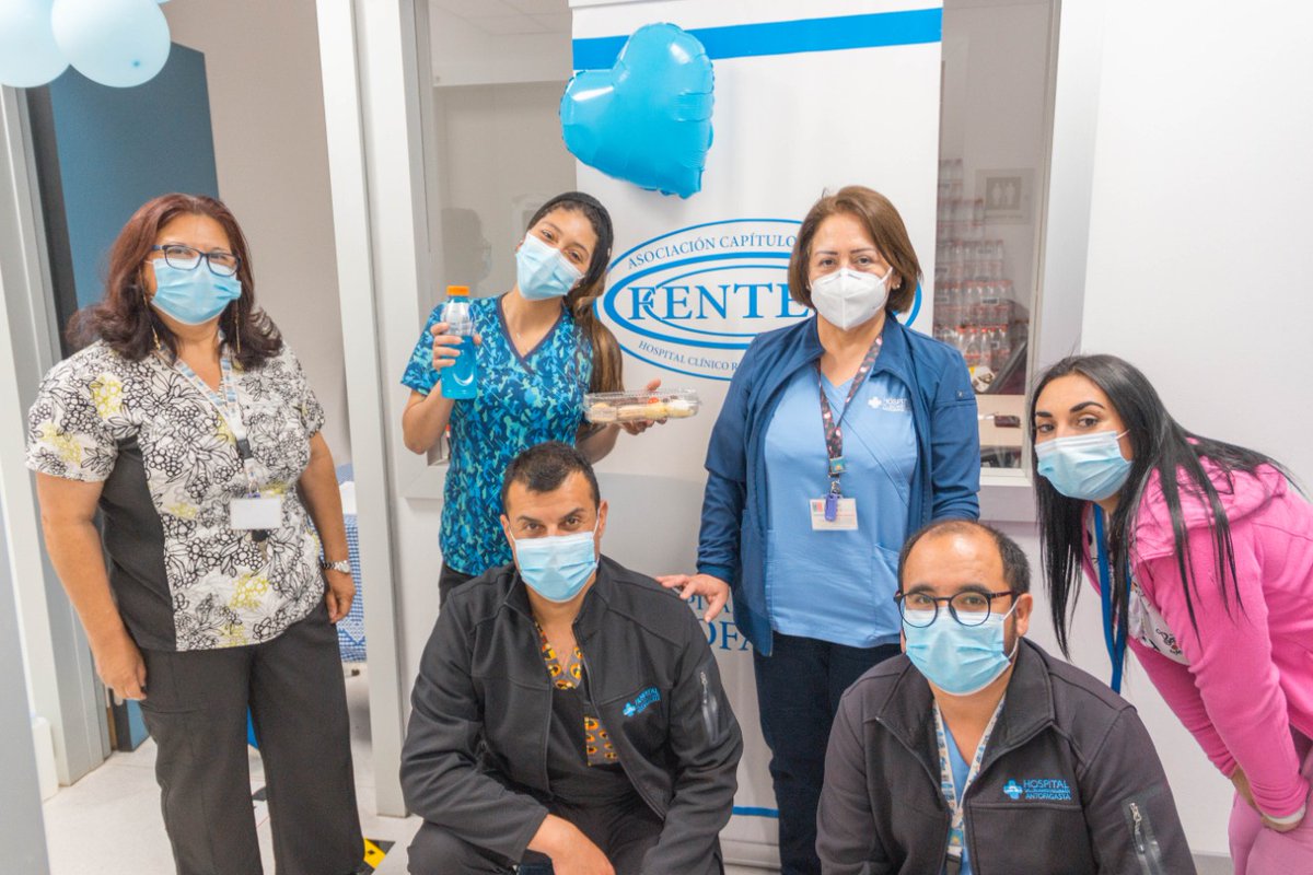 HospitalAntof's tweet photo. Durante la celebración del día de los Técnicos Paramédicos y Técnicos en Enfermería de Nivel Superior, el gremio #FENTESS entregó obsequios a sus afiliados como gesto de reconocimiento a la labor que cumplen en distintas dependencias del #HospitalRegionalDeAntofagasta. https://t.co/0lMB5874NK
