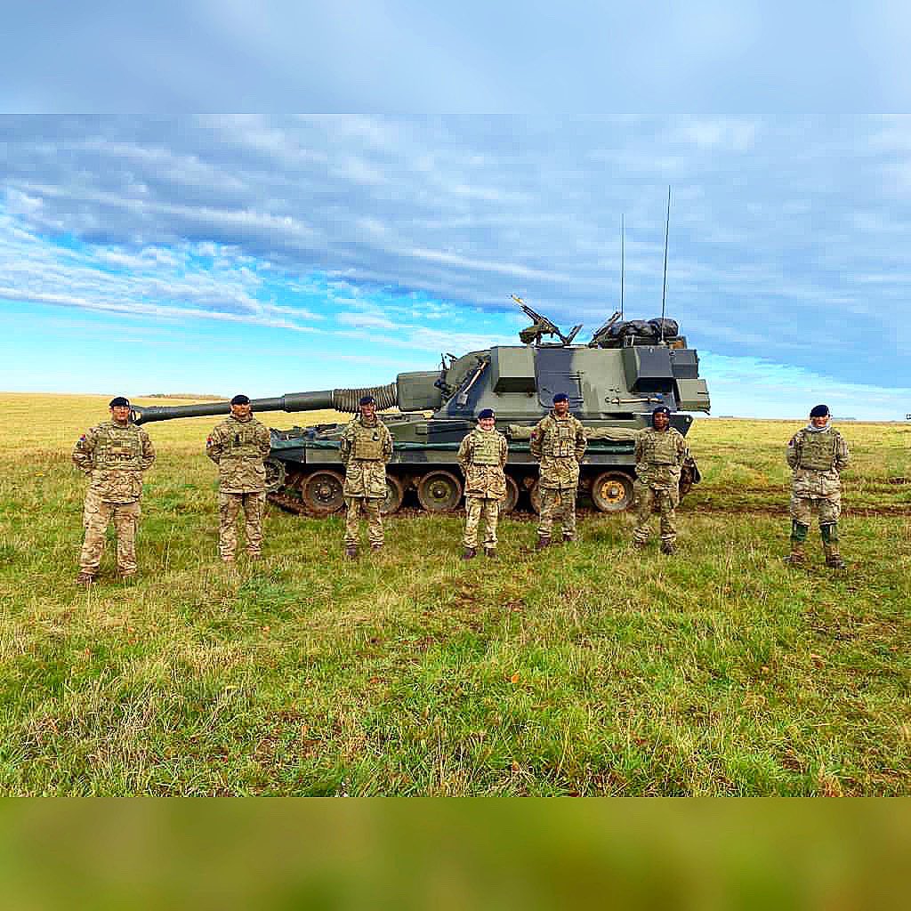 1st Regiment Royal Horse Artillery (@1stregiment_rha) on Twitter photo Commander Field Army visiting the JNCOs who organised and are leading the execution of Ex CYPHER DAGGER #Leadership #Empowerment <a href="/FdArmyComdSM/">Fd Army Comd SM 🇬🇧</a> <a href="/3rdUKDivision/">The Iron Division</a> Commander Field Army visiting the JNCOs who organised and are leading the execution of Ex CYPHER DAGGER #Leadership #Empowerment <a href="/FdArmyComdSM/">Fd Army Comd SM 🇬🇧</a> <a href="/3rdUKDivision/">The Iron Division</a>