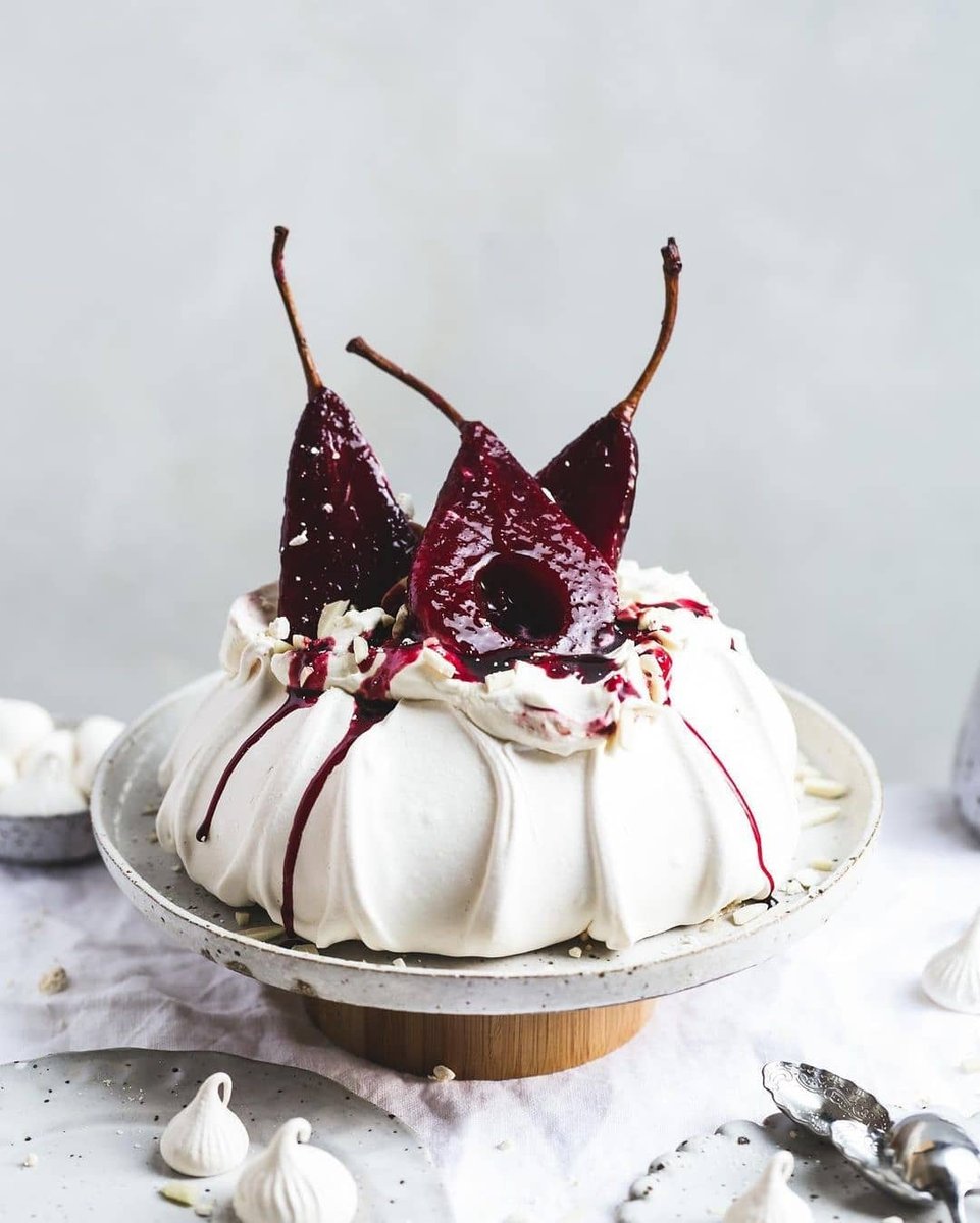 ValueNutrition_'s tweet photo. Pavlova by @thepolkadotter https://t.co/LX82S3WQNA