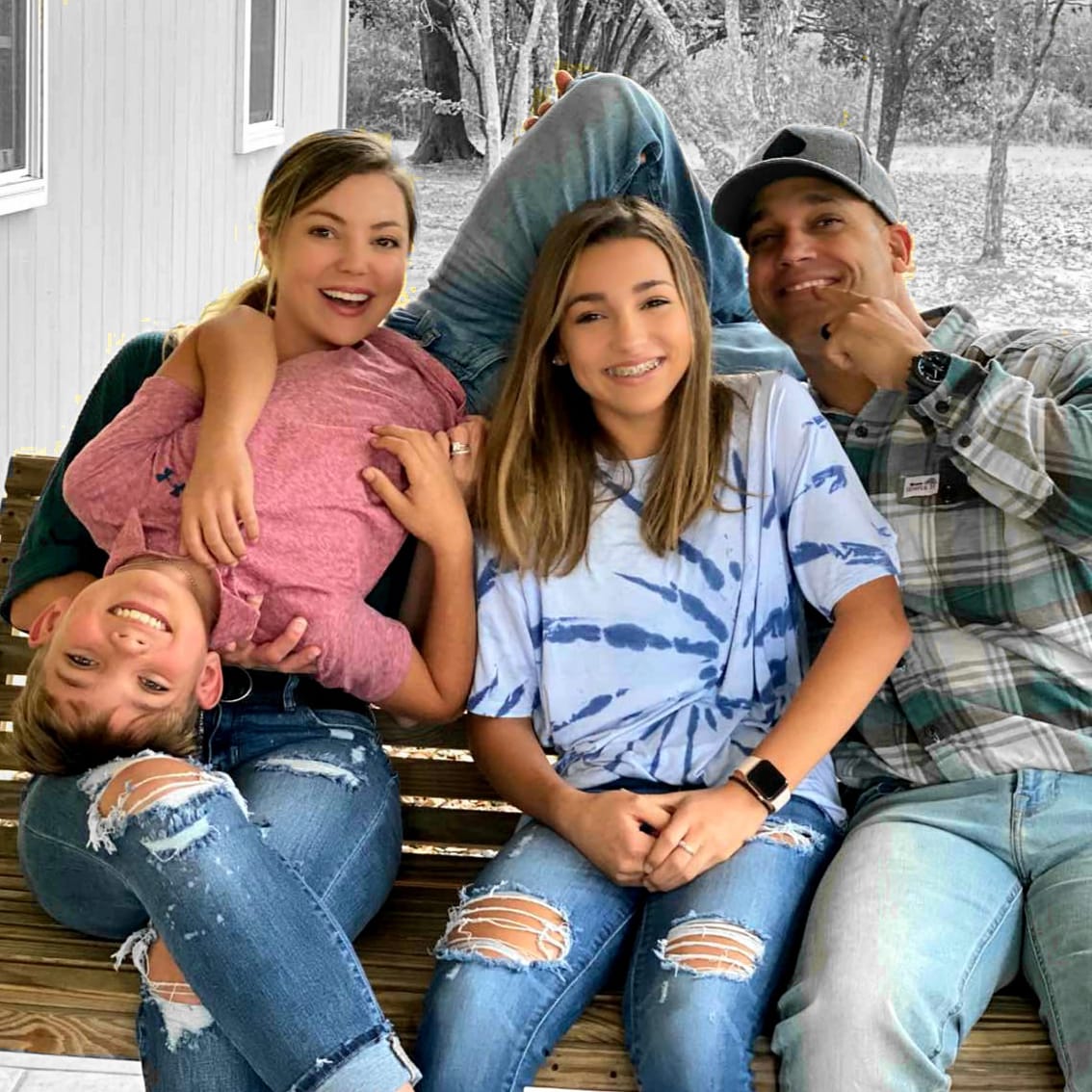 When life is tough and 2020 took you for a wild ride, it can be hard to remember what to be thankful for. 
Happy Thanksgiving you all 
#thanksgiving #bethankful #lookathebrightside #lightattheendofthetunnel #turkeyday #letseat #foodcoma #radlife