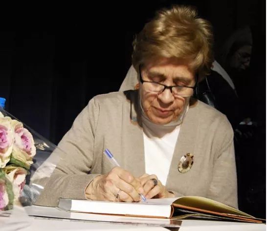 25 ноября ушла из жизни Наталия Николаевна Броновицкая, выдающийся исследователь отечественной архитектуры XX столетия. Архнадзор и Школа наследия выражают глубочайшие соболезнования Анне Юлиановне Броновицкой.
facebook.com/12966906371612…