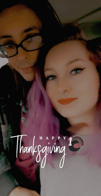 Happy Thanksgiving Everybody https://t.co/zVnrUP4oyu