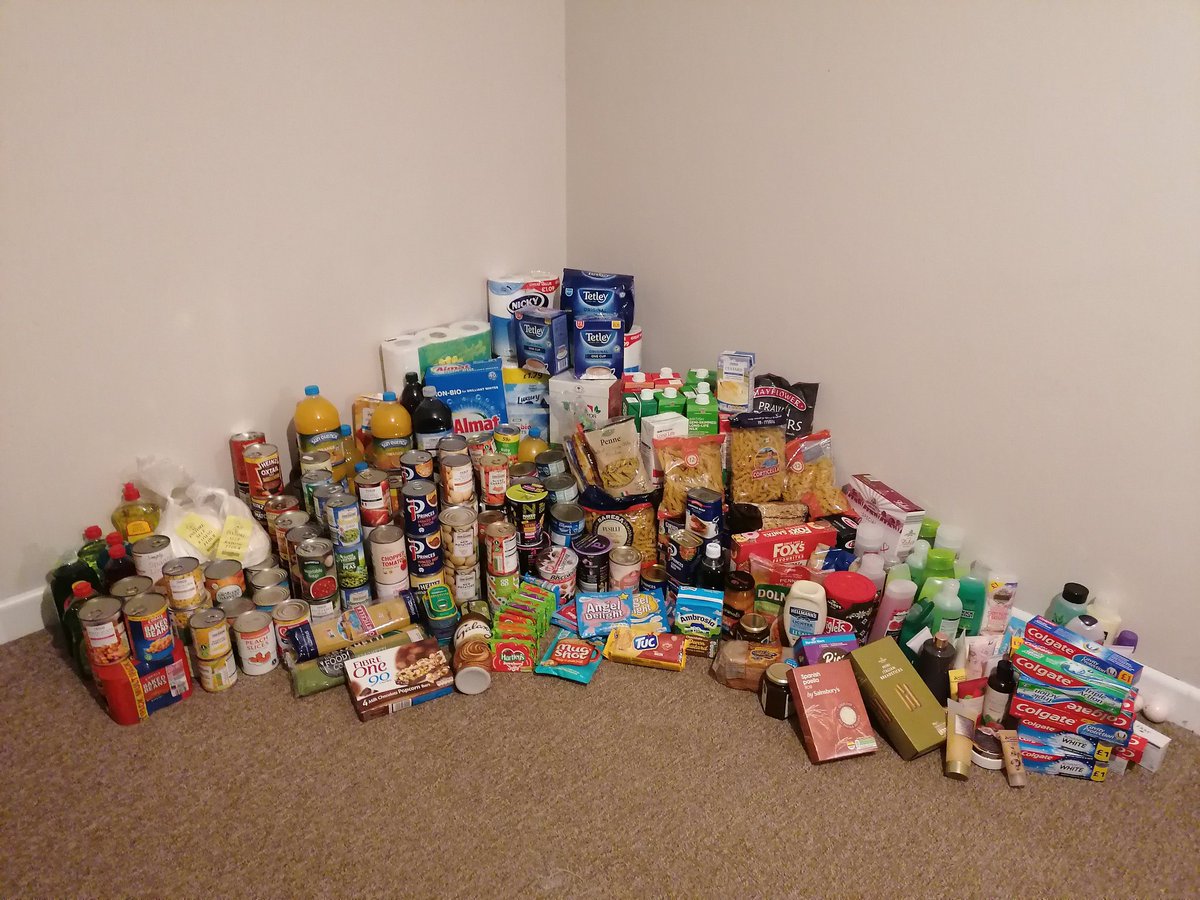 Ein noson clwb wythnos diwethaf oedd i gasglu bwyd i'r banc bwyd gan ein bod ni methu cynnal ein cwrdd diolchgarwch arferol ac rydym yn falch o gyhoeddi ein bod wedi cyfrannu gymaint a hyn o fwyd i fanc bwyd Aberteifi a Llandysul

Diolch i bawb a gyfrannodd 🧃
#volunteering