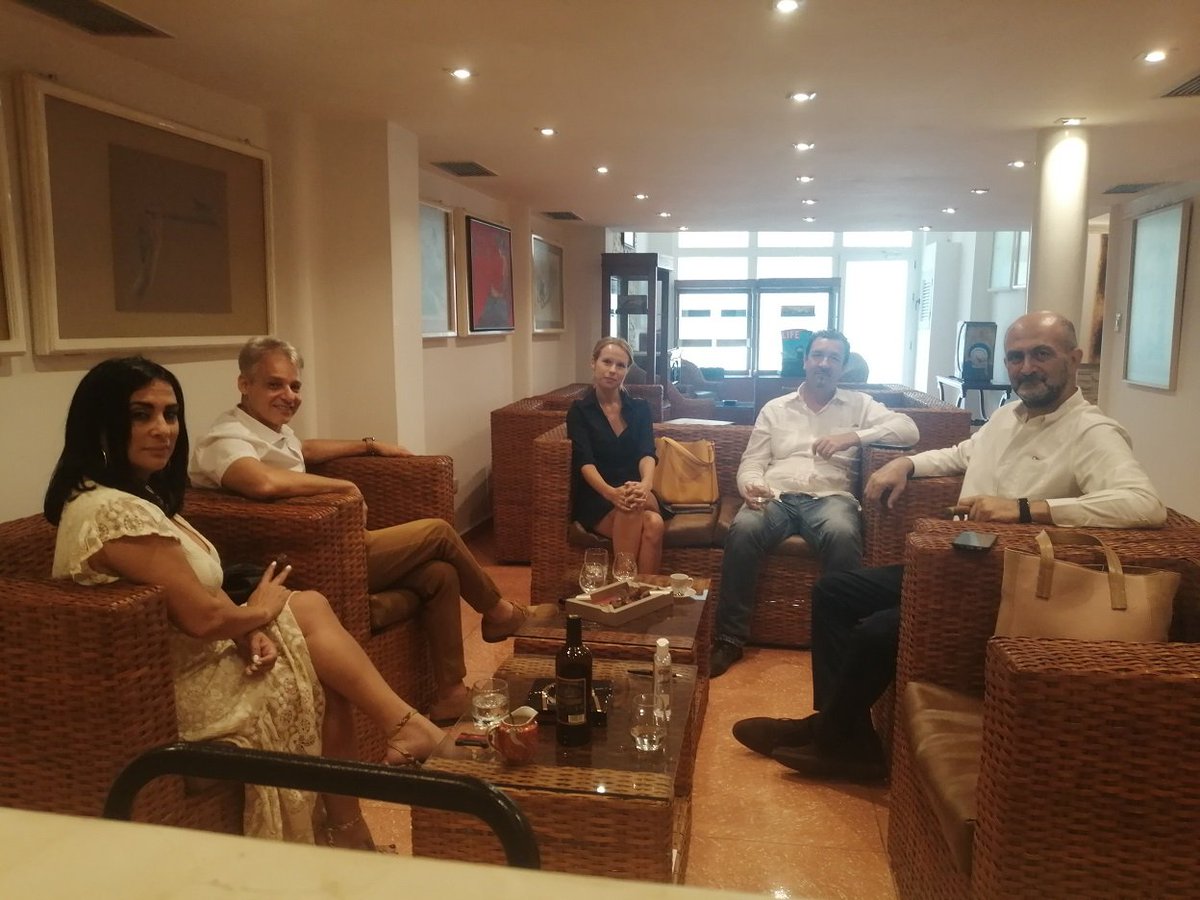 SikereiH's tweet photo. Strengthening ties with the Cuban Ambassadors Smoking Club.
Good friends, exquisite Habanos, Coffee and Rum always in Galiano 121. ๐จ๐บ๐ฅ๐จโ
#Cuba #G121 #Premiumcigars #humidorlife #cigarlovers #handmadehumidor
https://t.co/v9lW0qglfa https://t.co/NwPmyCEG5j
