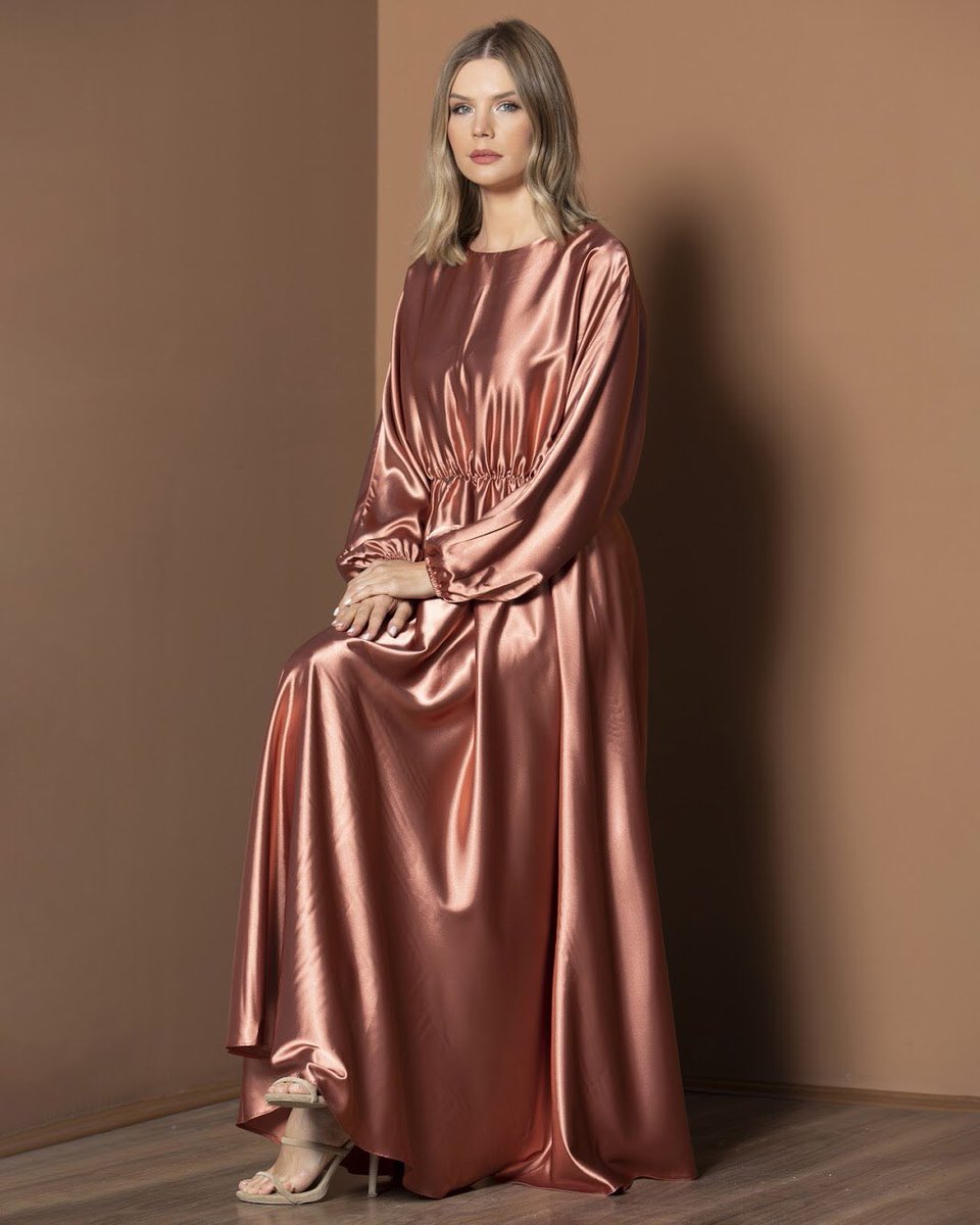 Prenses elbise yeni renklerle hazır.. ve şimdi %30 indirim ve ücretsiz kargo ile.. 

#ilhamsensin moda #bernillay 🌾