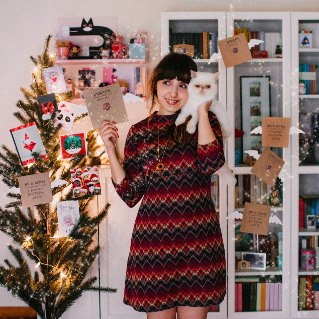 Our Christmas love flying into your mailbox! up #ontheblog today! thecatyouandus.com/our-christmas-…