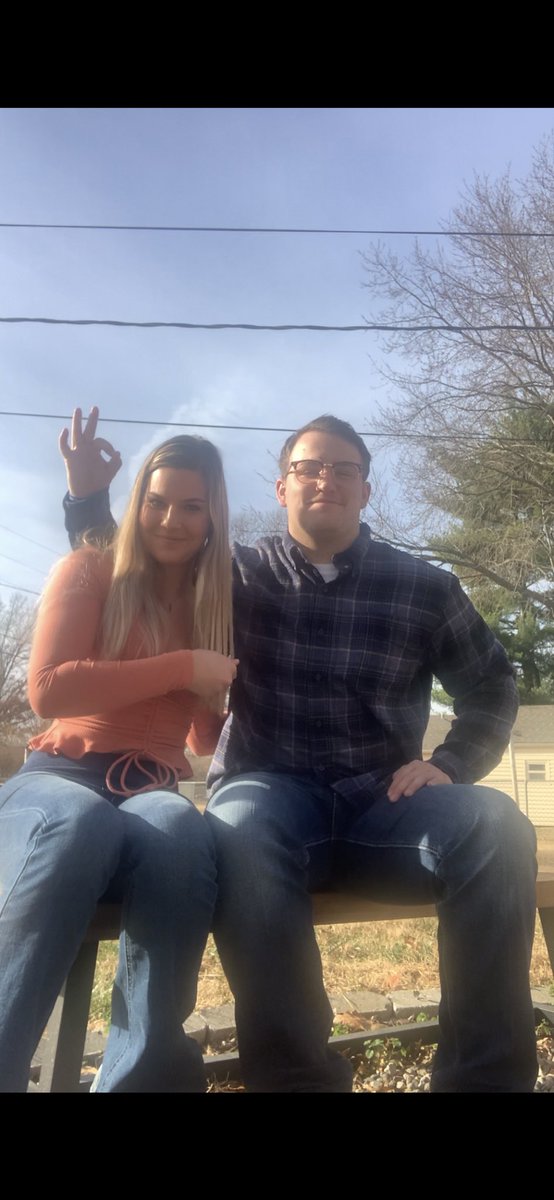 mikayla_smith2's tweet photo. Pros at takin pics if you can’t tell 🙅🏼‍♀️ @tannervanover11 https://t.co/Du1DizNxe0