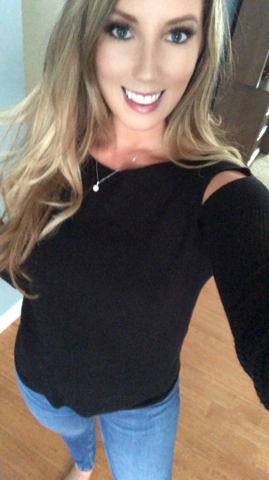 Happy Thanksgiving everyone! 🧡  I know the holidays are a bit different this year, but I hope you all<a href="/tag/ttsl"class="tags"><span>#ttsl</span></a>