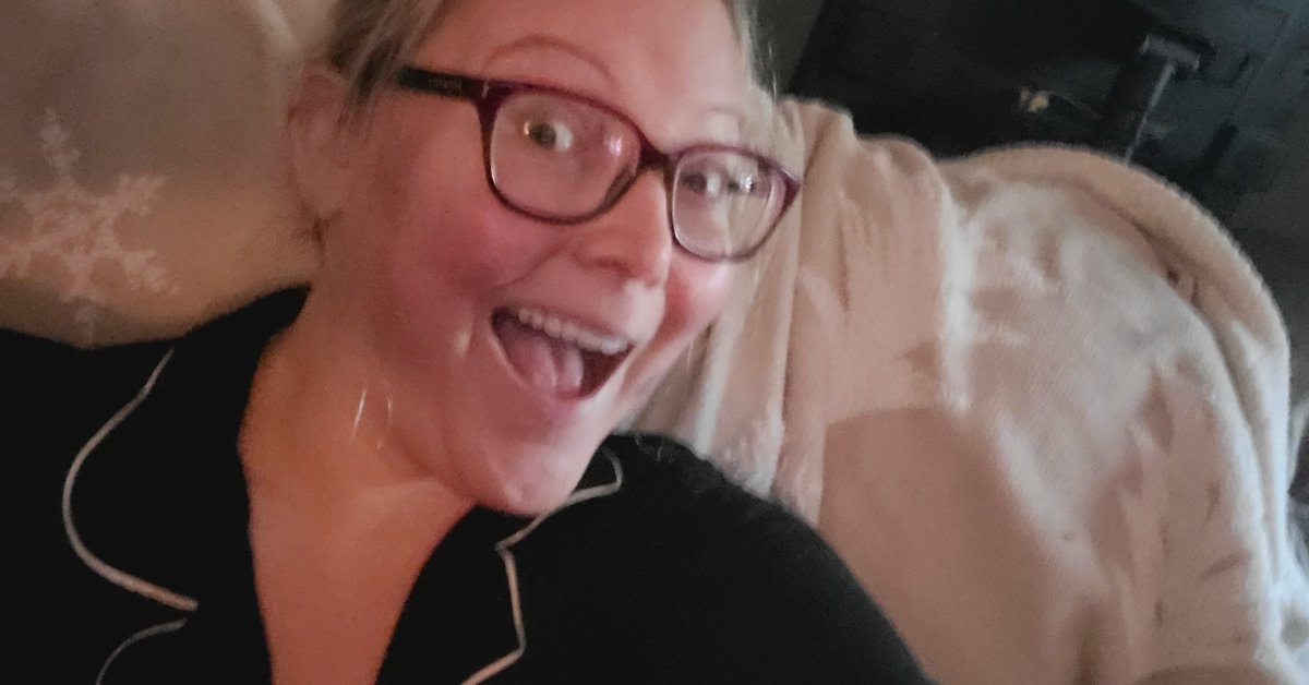 How's your Thanksgiving going??

Mine is couch and my comfy PJs...🤣🦃🤓