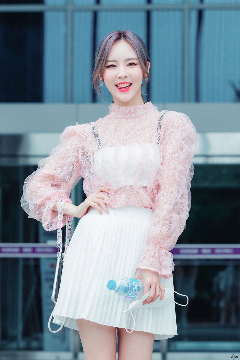 apithinker's tweet photo. pretty in pink 💗🌺💒🌷🍥🎀🌸
#CHEONGEUM #API https://t.co/ecNeskN9G0