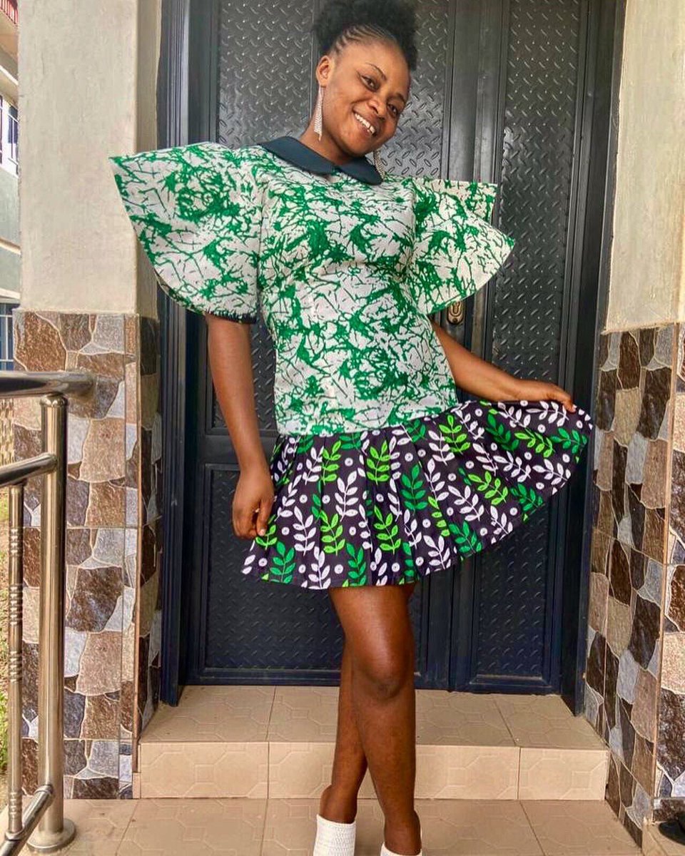 BrizyImage's tweet photo. Beautiful Mid-length Ankara dress.
What a colorful piece coupled with it details.
Green collar 
Double sided flayed sleeve.
Pleated flay.
#ankaralovers #ankaradresses #mid #midlengthdress #flayer #flayedsleeves #collar #detailing #myloveforankara #ankarawedding #buynigerian https://t.co/ZQ29xaMNj4