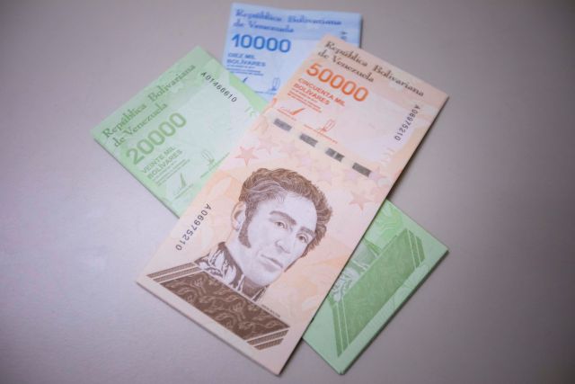 ecoanalitica's tweet photo. #RecomendaciónEcoanalitica “En términos de hiperinflación estamos en el peor mundo posible”, dijo @aroliveros https://t.co/LwZlQqMCgj (Vía @descifradocom) https://t.co/7KIUyVovdg