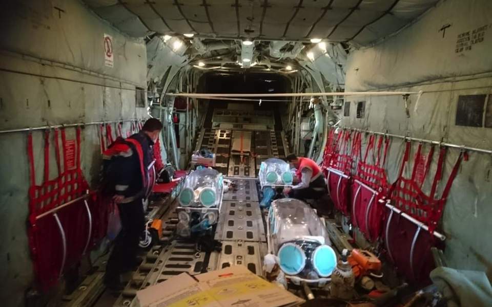 Covid-19 patients airlifted to Athens as ICU demand rises https://t.co/77AEpTP0io https://t.co/klnvr3t0Ce