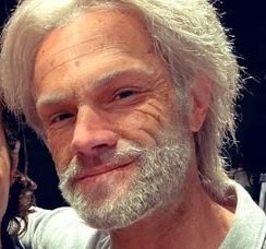 Just an old hunter. Been around seen things. I’m 70.and a bit lonely I’m looking for companionship ( yes a boyfriend of any age 25-70) 
Like this to be mine or to go on a date