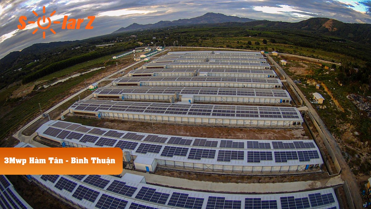 solarzVN's tweet photo. complete 3Mwp solar rooftop power system combined chicken farm
#SolarZ #solarenergy #JinkoSolar #solarpower #3Mwp https://t.co/NrFZQL7Z7N