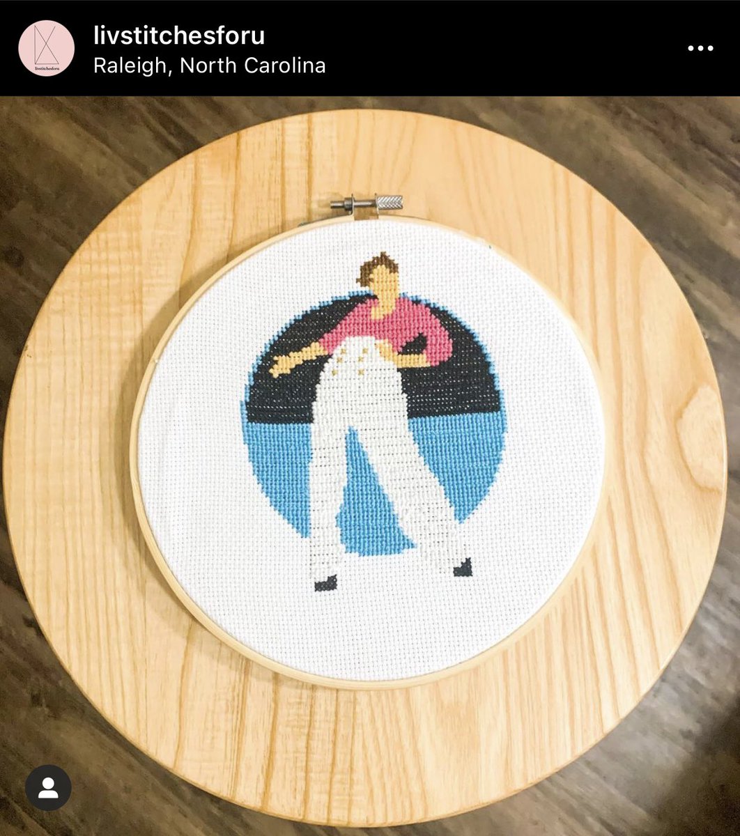 H/T  @RachelWoodul: @livstitchesforu on IG creates amazing cross stitch! We love some Harry Styles content.