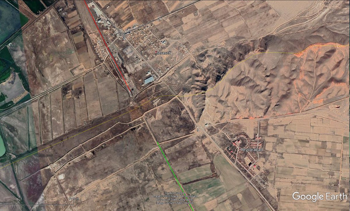 Let's continue our journey from Baku to Yerevan. As one can expect, the railway line is interrupted again at the mined border between Azerbaijan  (Nakhchivan exclave) and Armenia .(photos from GoogleEarth)