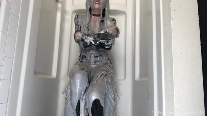 Everybody, please excuse my Twitter beef with strangers insulting fellow WAM producers. Here's a pic<a href="/tag/sploshing"class="tags"><span>#sploshing</span></a><a href="/tag/slimed"class="tags"><span>#slimed</span></a><a href="/tag/gunged"class="tags"><span>#gunged</span></a><a href="/tag/greenslime"class="tags"><span>#greenslime</span></a>