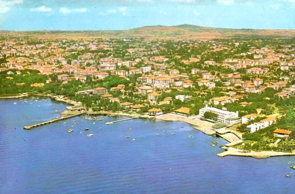 60’larda Suadiye...
(Via: Kadıköy Ansiklopedisi)