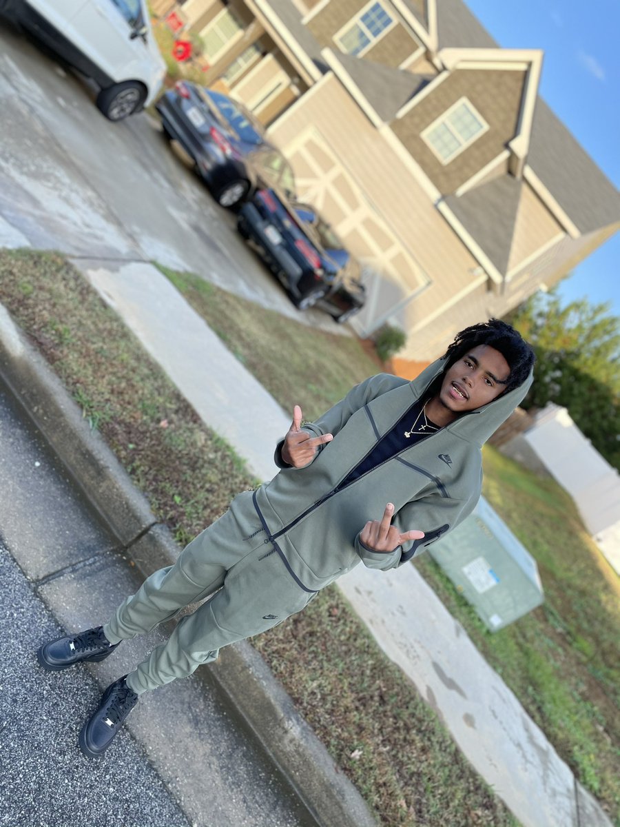 MostHated1K's tweet photo. Dripping hard like the slob of a toddler💧🥶 https://t.co/lGOqsU8RVh