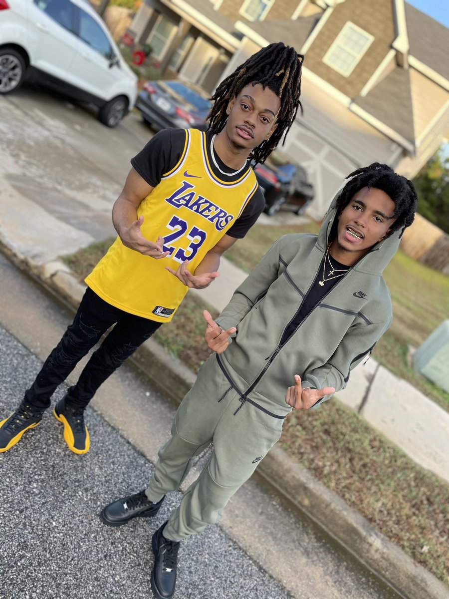 MostHated1K's tweet photo. Dripping hard like the slob of a toddler💧🥶 https://t.co/lGOqsU8RVh