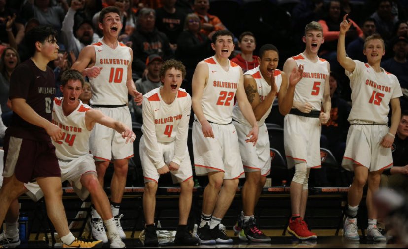 SilvertonHoops's tweet photo. So thankful for the opportunity to lead these guys the last three years! I’m proud of the senior leadership and all the memories we have made together! #Thankful 🦊🏀 https://t.co/h16aiVF09m