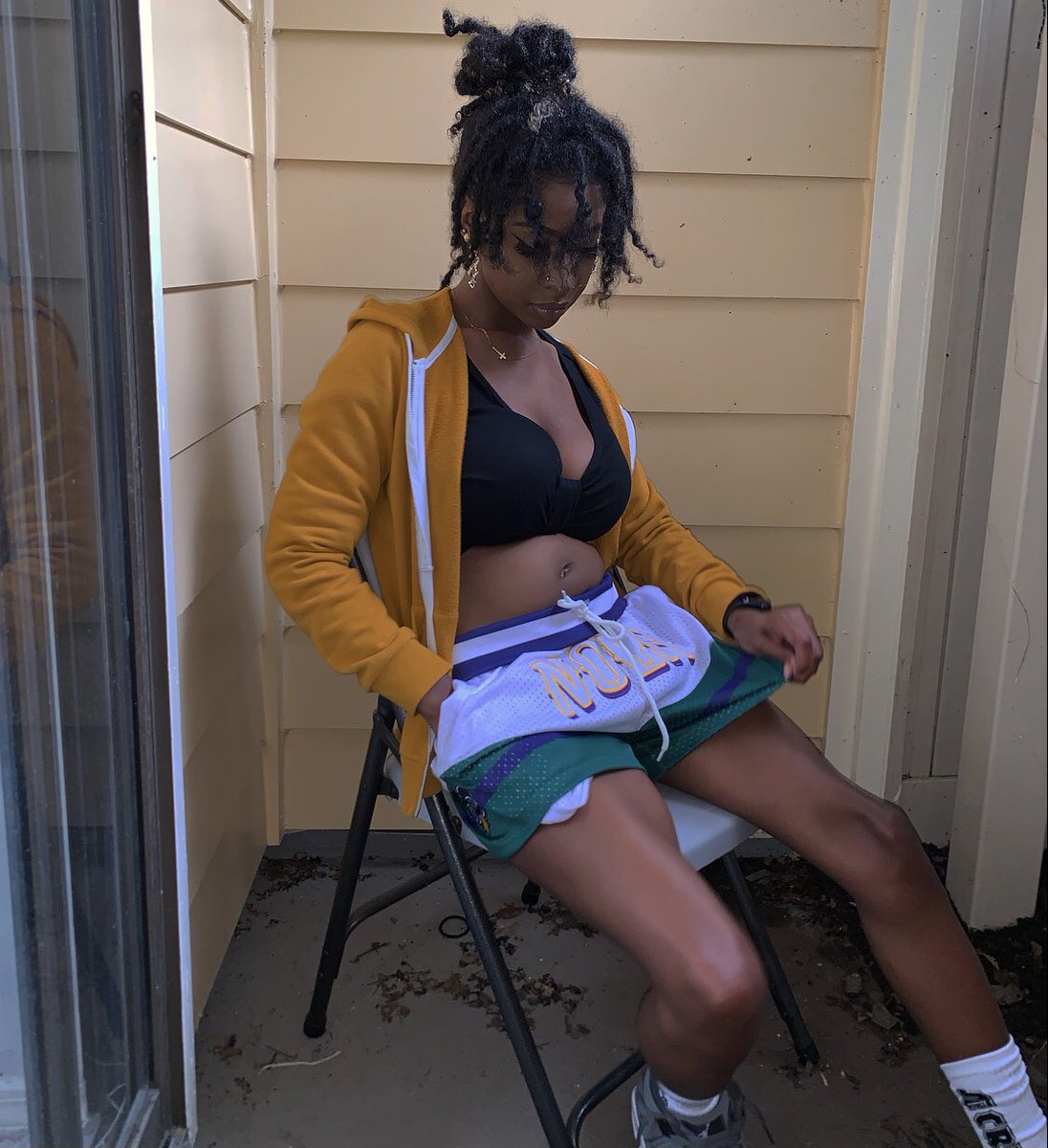 ceeingdoubles's tweet image. I guess I’m just more soul food than eye candy... 💛