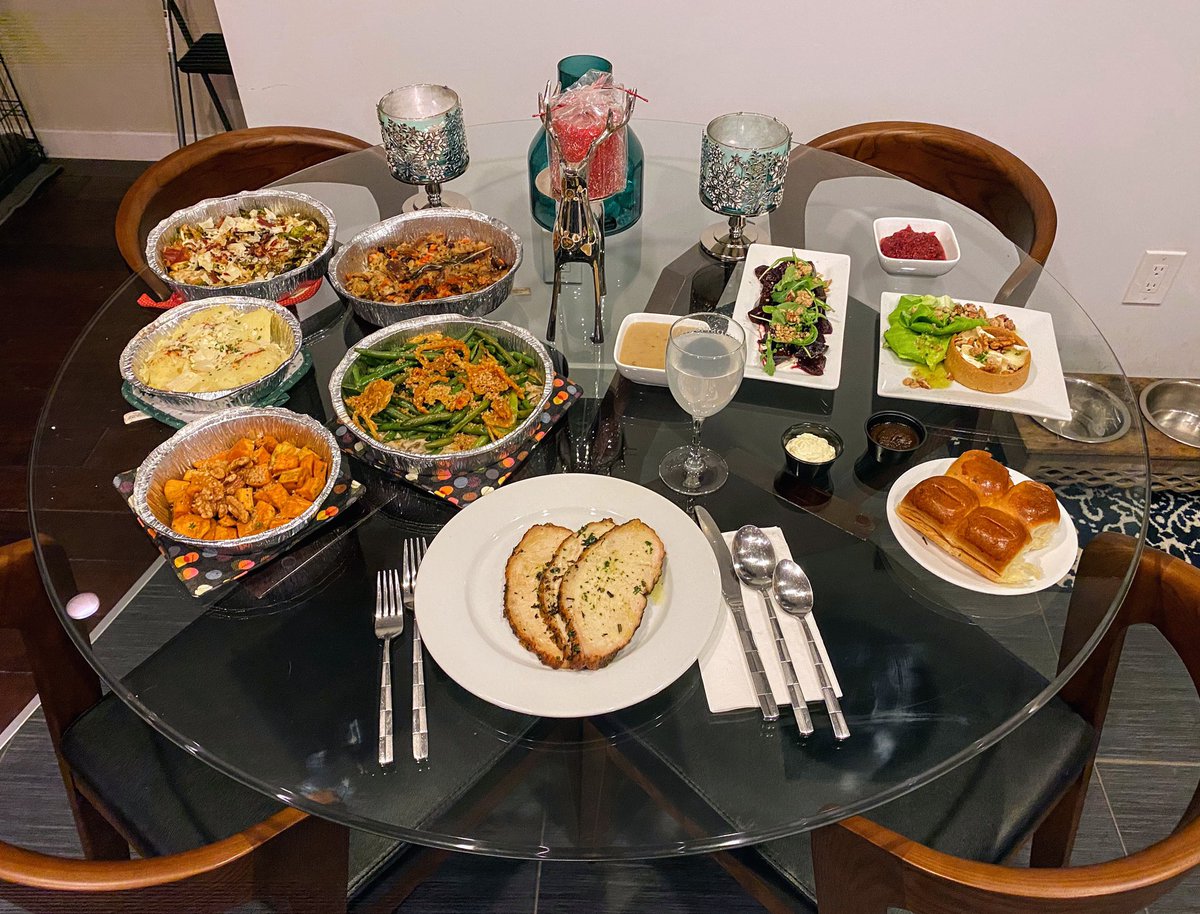 koryaversa's tweet image. Thanksgiving alone. Dinner for one. #pandemicdiary