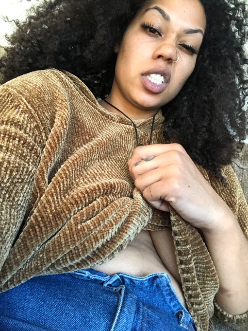 I wanna be spoiled 🥺😩I&rsquo;m done spending me money damn it !.   😈💳   Pretty bratty babe https://t.co/Im<a href="/tag/stayathomeandstaysafe"class="tags"><span>#stayathomeandstaysafe</span></a><a href="/tag/socialdistancing"class="tags"><span>#socialdistancing</span></a>