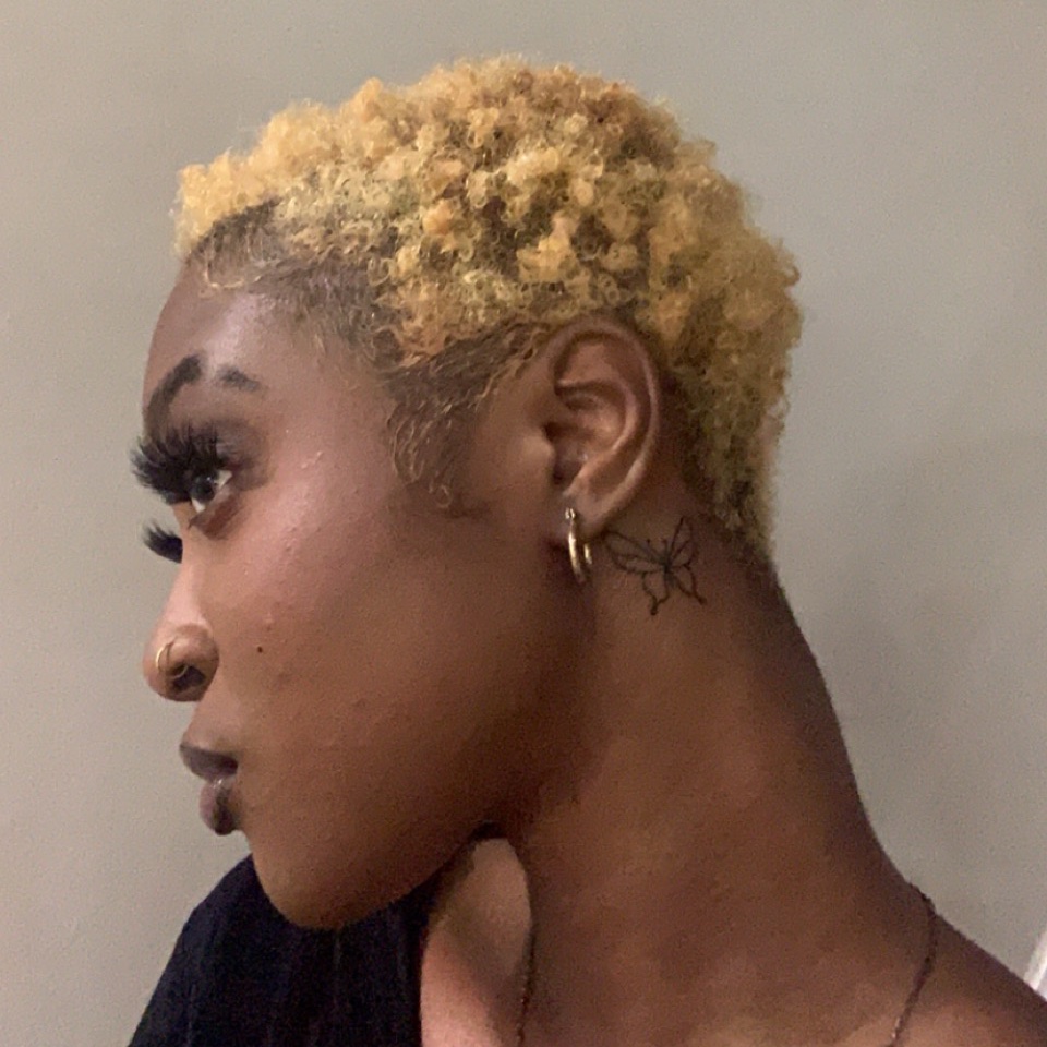 madlilblackgirl's tweet photo. f*ck a colonizer🖕🏾 #astrobabe 💫💫 https://t.co/72BFbTD6ip