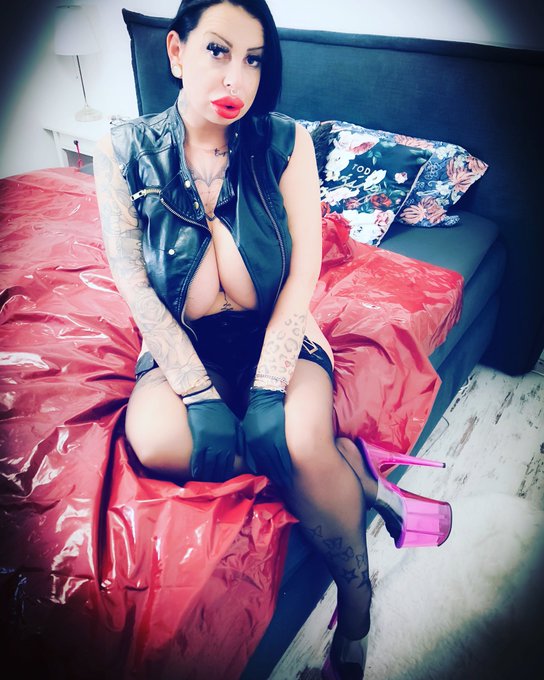 GET YOUR 50% BLACK FRIDAY  DISCOUNT FOR THE NEXT 24 HOURS ON MY ONLYFANS   https://t.co/zJ7oahtmPQ    LINK<a href="/tag/leather"class="tags"><span>#leather</span></a><a href="/tag/barbie"class="tags"><span>#barbie</span></a><a href="/tag/bimbo"class="tags"><span>#bimbo</span></a>