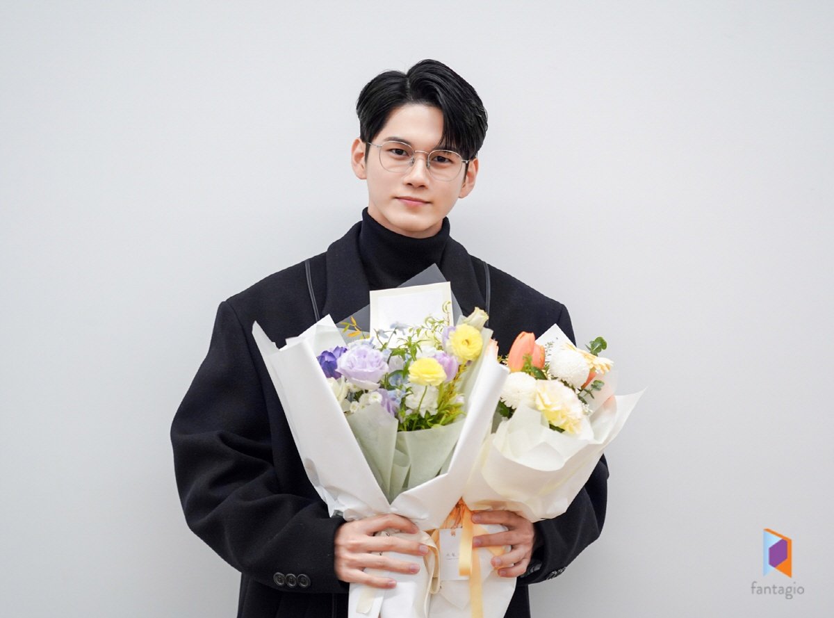 0hMy0ng's tweet photo. Ahhh ongeeeee 
#옹성우 #OngSeongwu https://t.co/vhLhUbSf2q