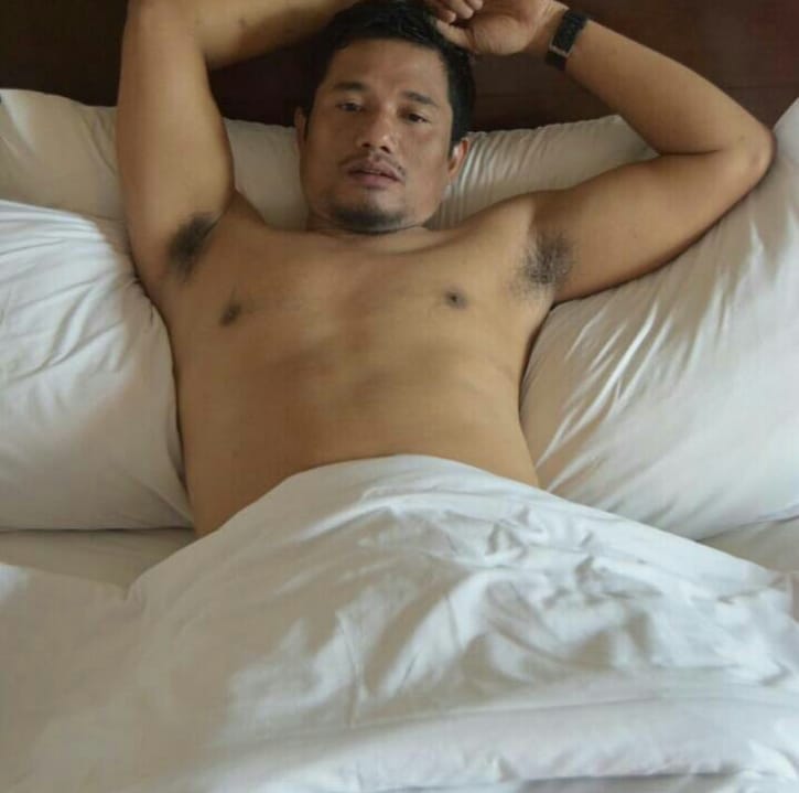 DavidMustofa15's tweet photo. Ijin cek suhu🙏
Massage in/out &amp;Vcs
JkT.088809660618
@DavidMustofa15
@aji_danile
@Niko95667007
@Hot_Big19cm
@iki_terapis
@realdanu41
@TopMssgBdg
@torykin1k1N
@Agemassage1412
@ArryaPjt
@NatashaQu4
@arif_Bgr
@availablepijit
@suryaaa95
@jakarta690
@dickyezza69
@razkha11
@t0pberurat https://t.co/1ihc7jT0E5